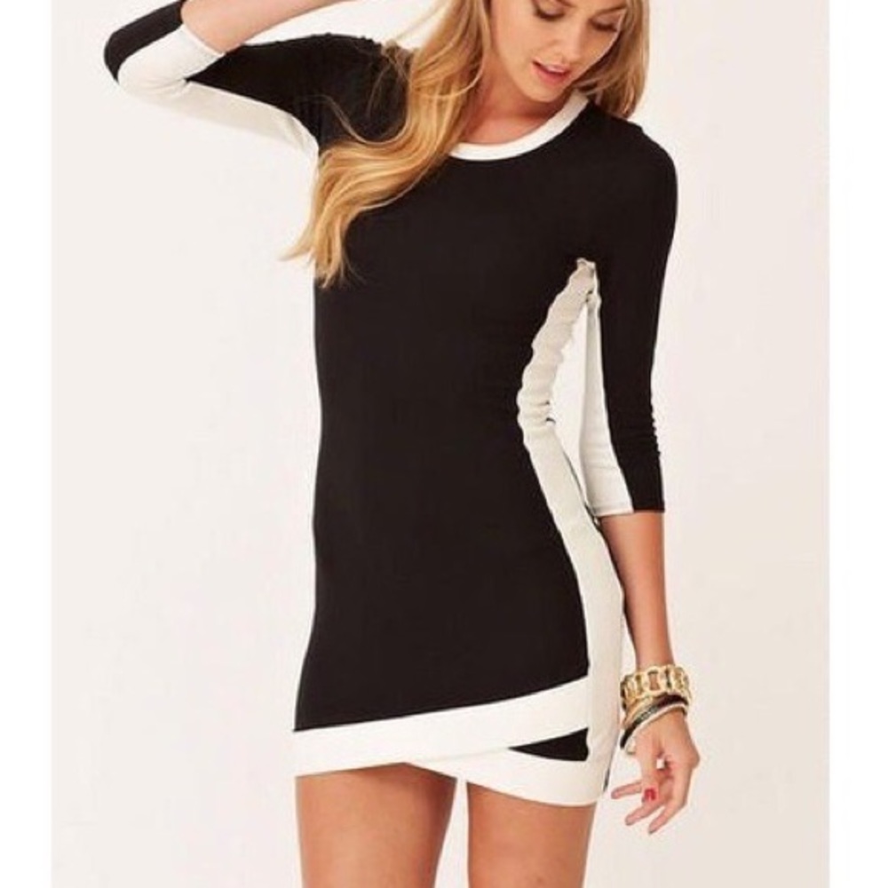Nwot Alloy black and white dress-M